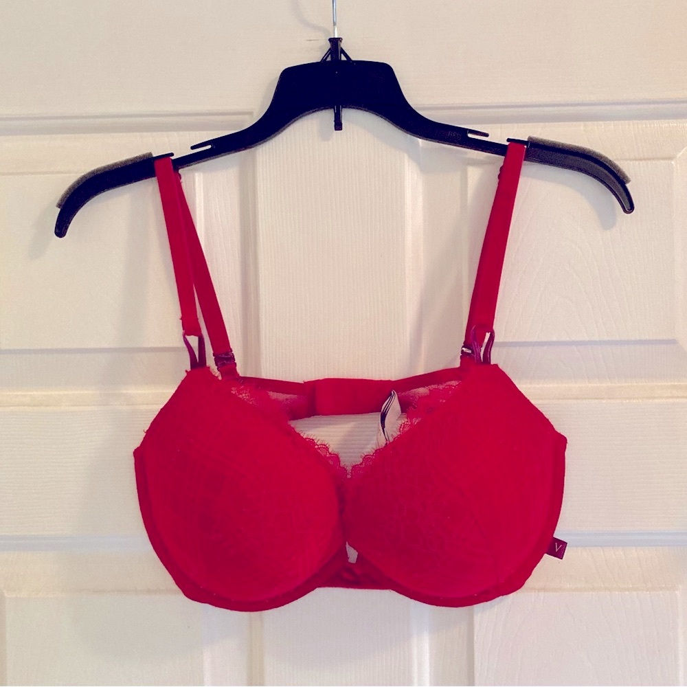 Victoria’s Secret T-shirt Push-up Red Plaid Lace Bra